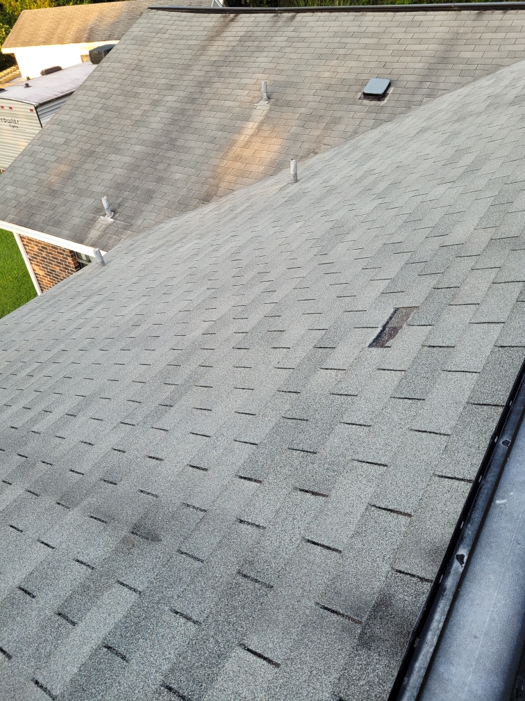 B & H Roofing, LLC